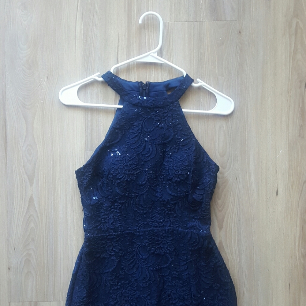Dress - Picture 3 of 8
